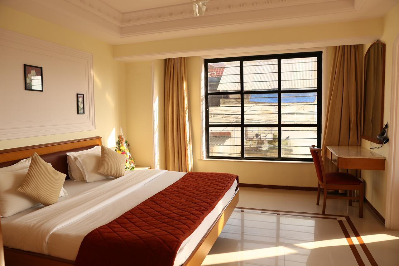 Hotel Godwin - Colaba Bombay Extérieur photo