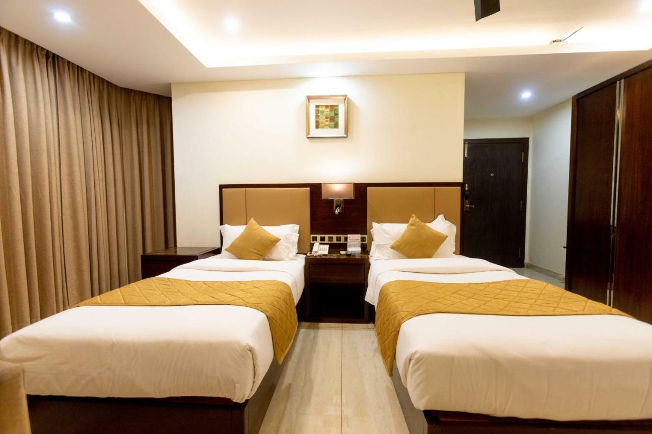 Hotel Godwin - Colaba Bombay Extérieur photo